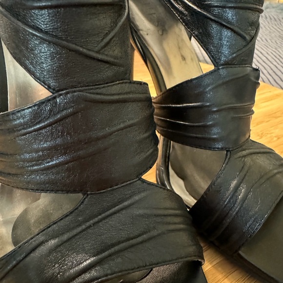 GUESS Black Open Toe Heel 8 - Picture 8 of 16